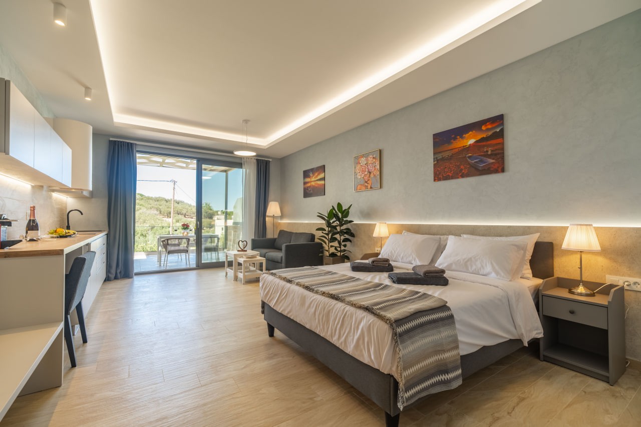 Deluxe Queen Room